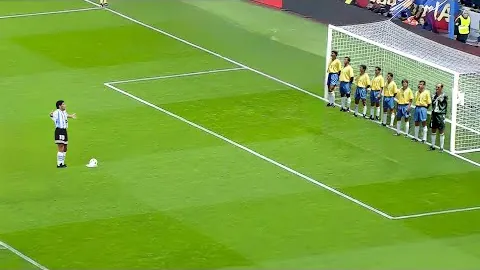 “2025捷尼赛思邀请赛盛典落幕，泰格·伍兹亮相圆满收官”