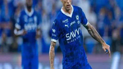 一月豪取63胜，104战净胜22分！狮港霸主易位，背后风云涌动！