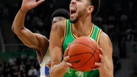 利物浦与水晶宫1-1握手言和，迪亚斯远射制胜，努涅斯染红离场